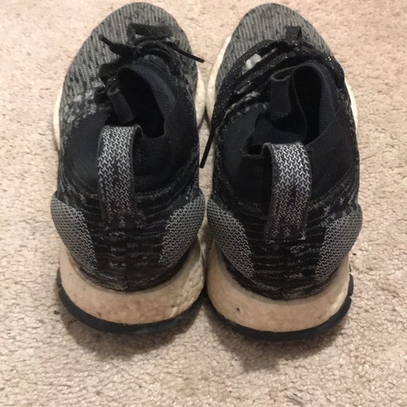 Adidas Ultraboost, Size: 10 1/2, Condition: Used - Picture 2 of 4